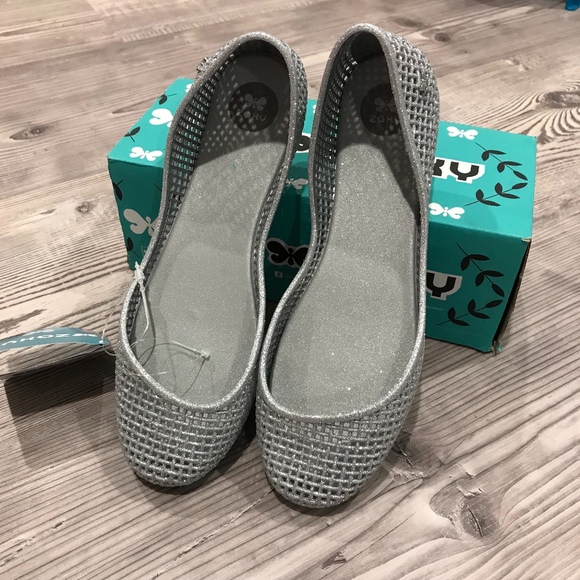 Zaxy Shoes - NEW Zaxy Glittery Silver Jelly Sandals